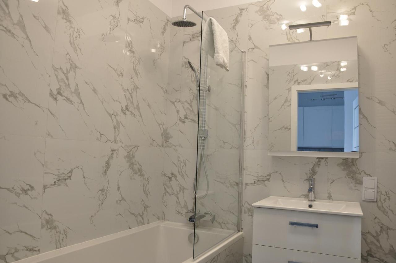 Prudentia Apartments Lifetown Varsó Kültér fotó